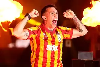 Muslera'nın Yerine Meret mi? Galatasaray'da Flaş Gelişme!