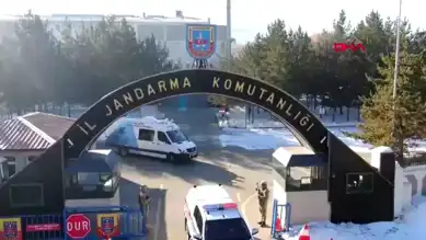 Erzurum Jandarması Buzda Dalış Eğitimi