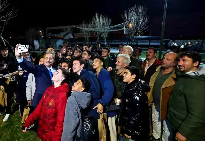 Alemdar'dan Erenler Gençliğine Spor Salonu ve Bilim Merkezi Müjdesi