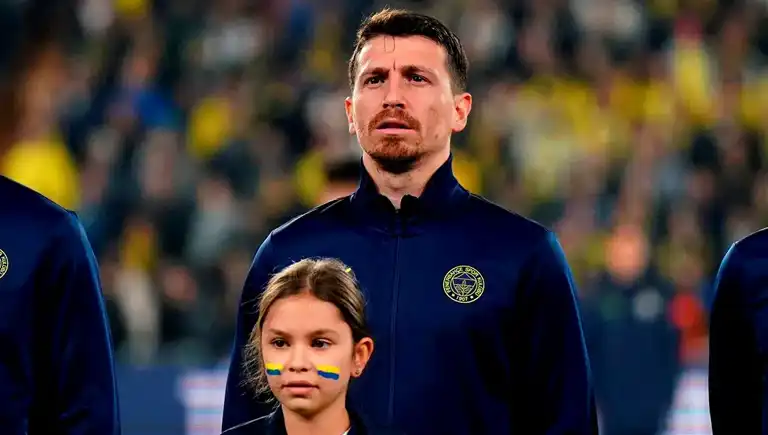 Mert Hakan Yandaş, Fenerbahçe'de 100. Lig Maçına Çıktı!