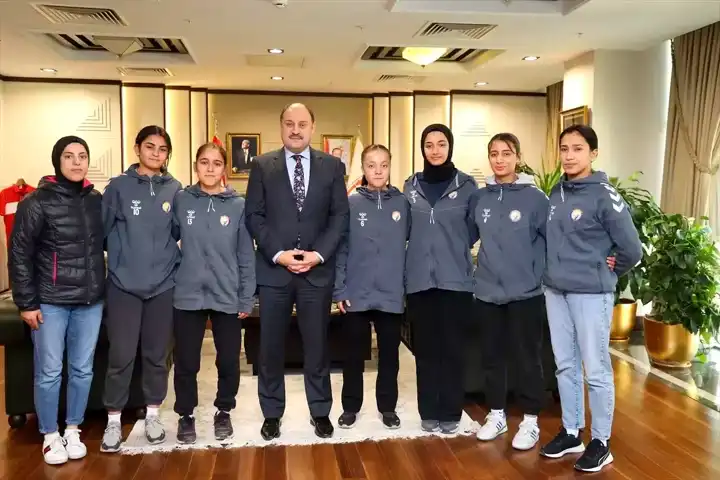 Gülpınar, Güneşin Çocukları'na Destek Verdi